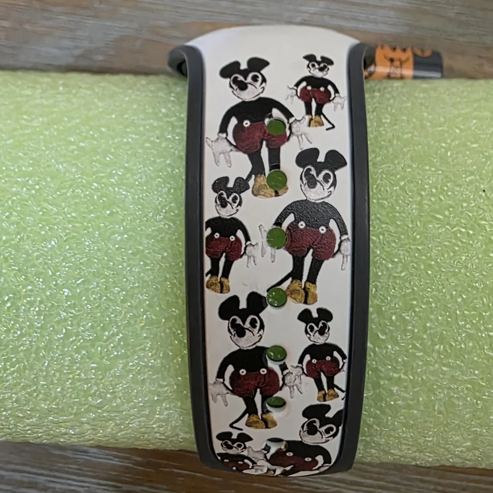 Disney World Magicband--Collectible Only--Limited release